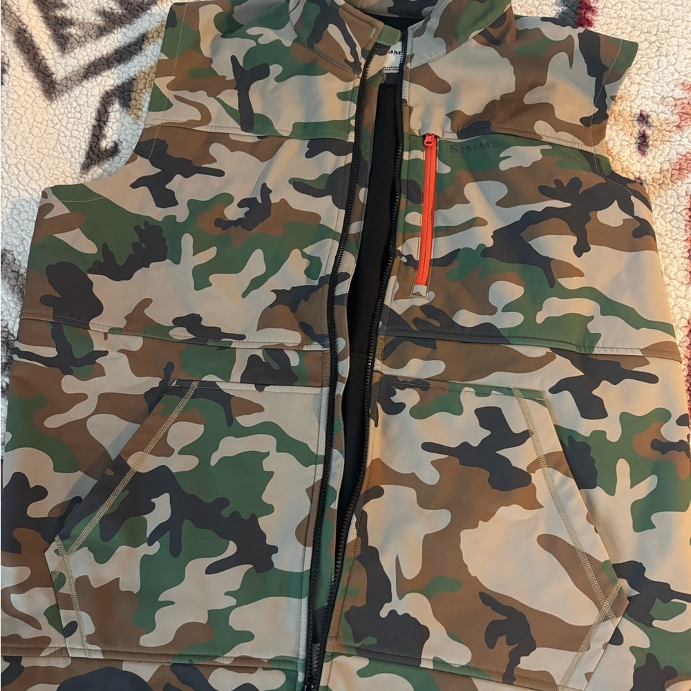 SIMMS Camouflage Sleeveless Vest